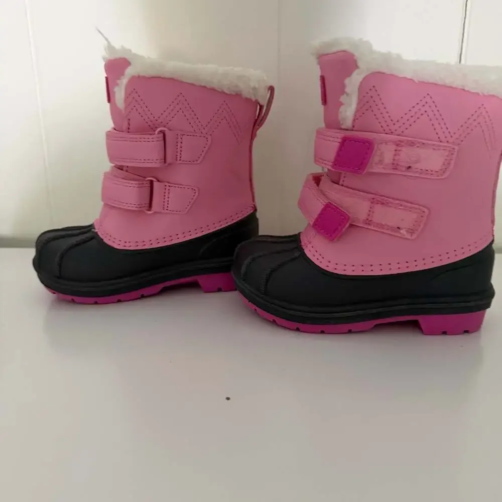 Cat & Jack Toddler Girls Pink and Black Faux Fur Lined Winter Snow Boots Size 7